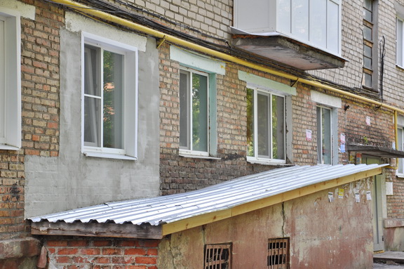 Отремонтирована кровля входного помещения в техподполье МКД