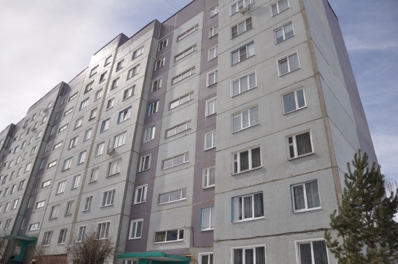 На Лядова, 30 в подъездах установили новые окна