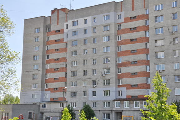 Отремонтирован фасад многоквартирного дома