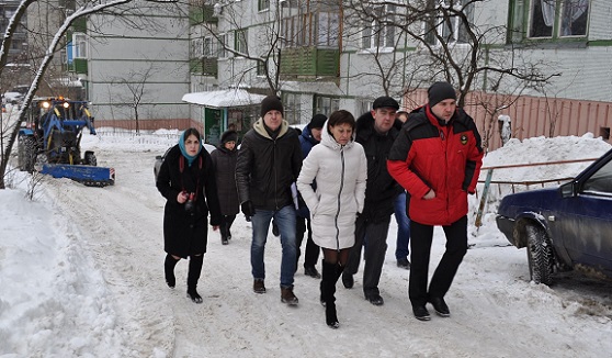 Работу управляющей компании ОАО "Жилье-19" по ОЖФ по уборке территории оценили положительно