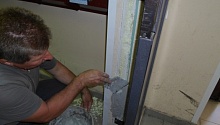 В местах общего пользования выполнен ремонт дверных откосов